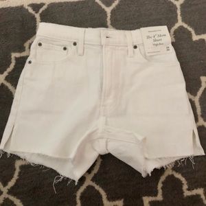 Abercrombie 4inch Mom Short